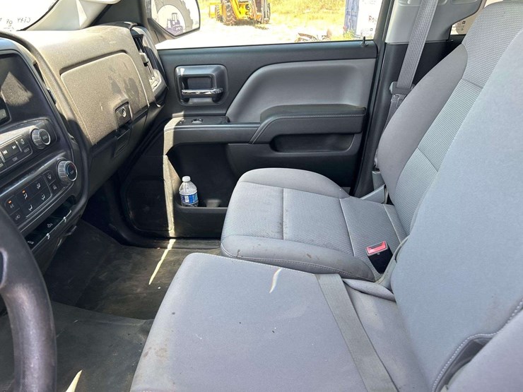 2015-chevrolet-silverado-1500-image-17