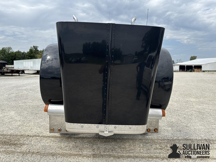 2006-peterbilt-379-image-16