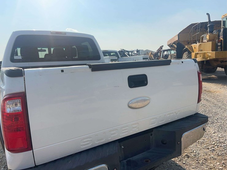 2016-ford-f250-lariat-image-18