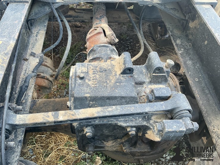 2002-mack-ch613-image-19