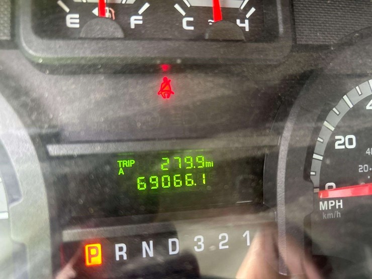 2015-ford-e350-image-5