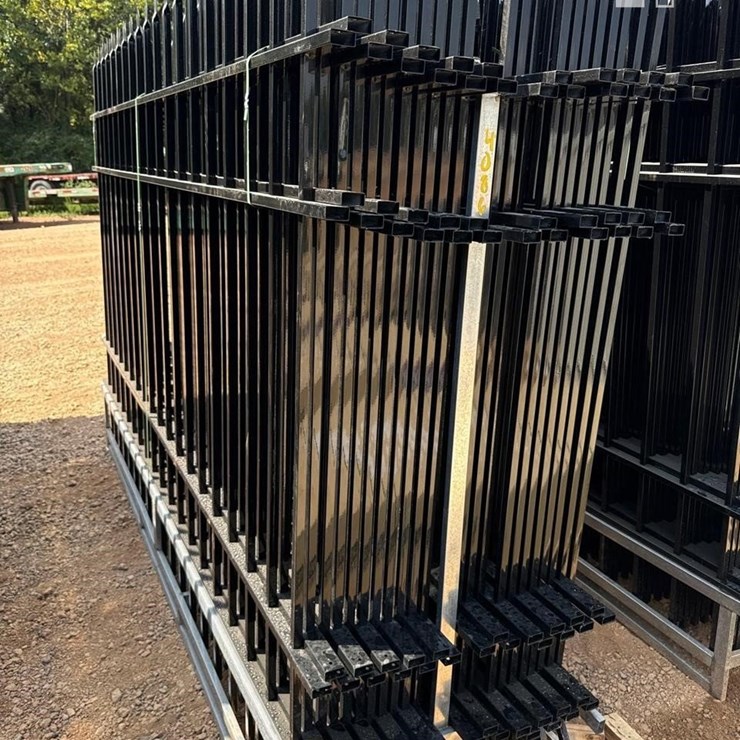 HURRICANE 10FT WROUGH IRON SITE FENCE