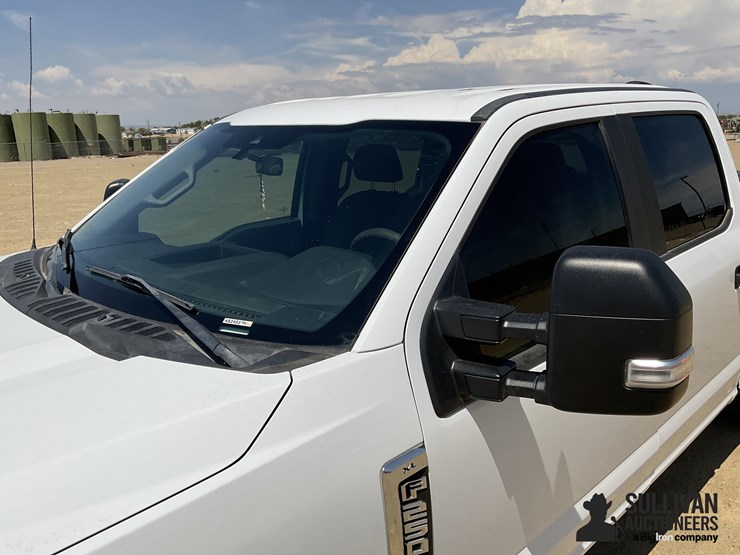 2020-ford-f250-xl-image-11