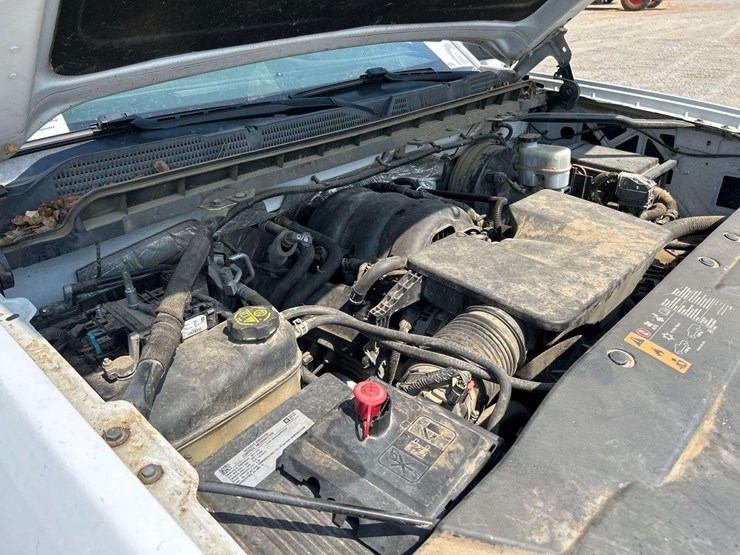 2017-chevrolet-silverado-1500-image-9