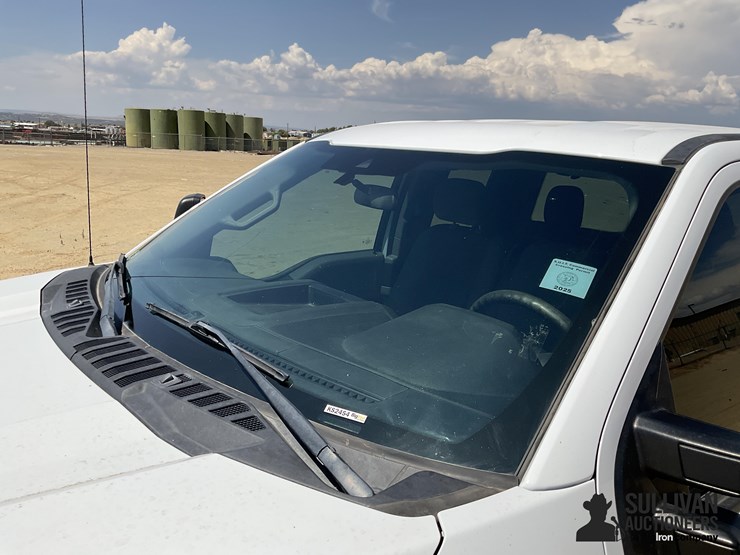 2020-ford-f250-xl-image-12