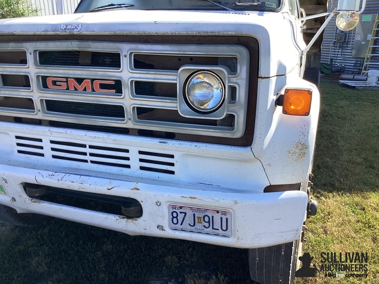 1986-gmc-7000-image-9