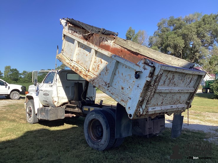 1986-gmc-7000-image-7