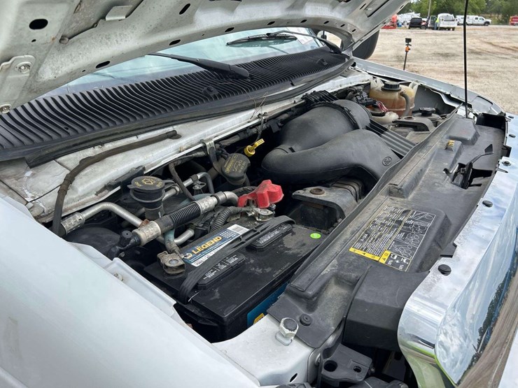 2015-ford-e350-image-9