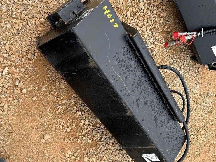 iranch-mini-skid-steer-brush-cutter-image-1