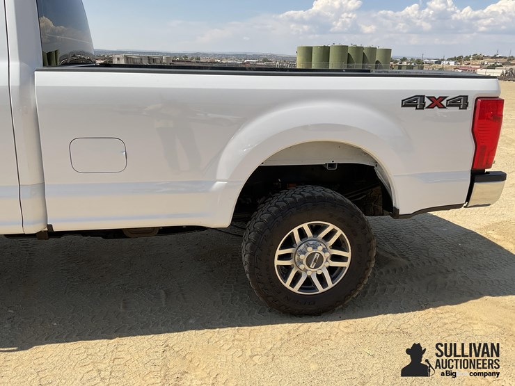 2020-ford-f250-xl-image-15