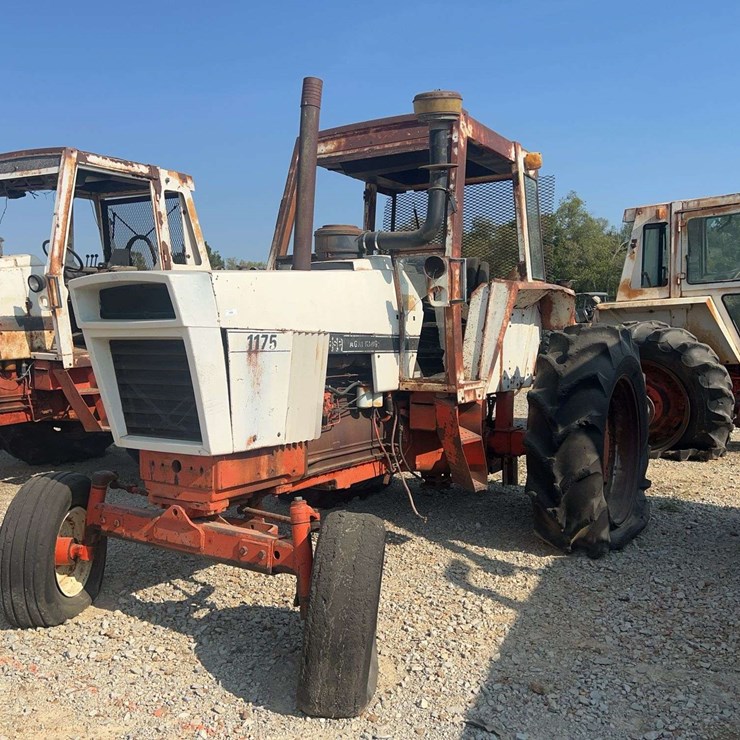 Case 1175 Cab Tractor
