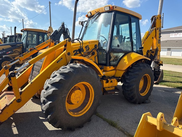 jcb-214s-image-7