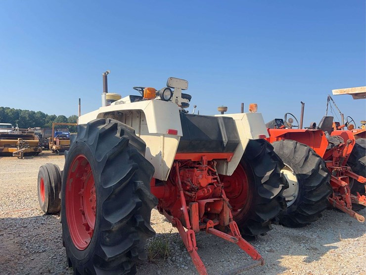 case-970-tractor-image-2