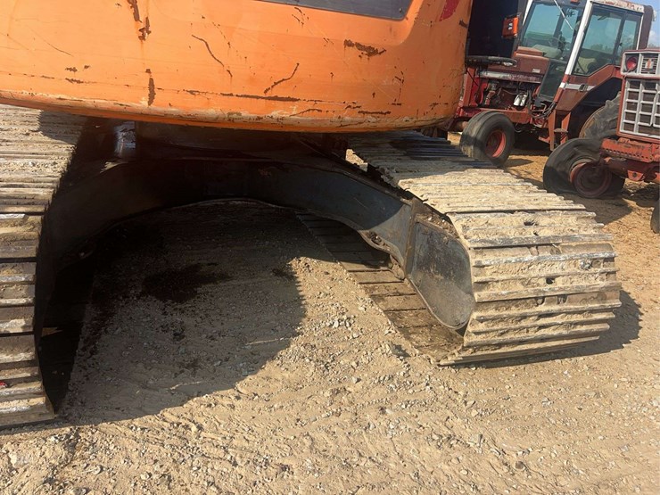 doosan-dx23slcr-5-excavator-image-17