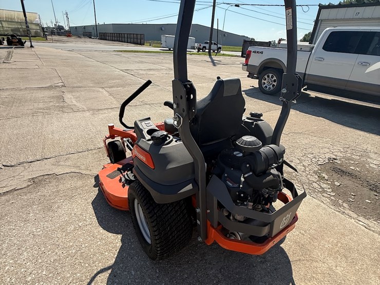 #45-•-2024-husqvarna-ztr-z560l-commercial-mid-deck-zero-turn-riding-mower-image-8