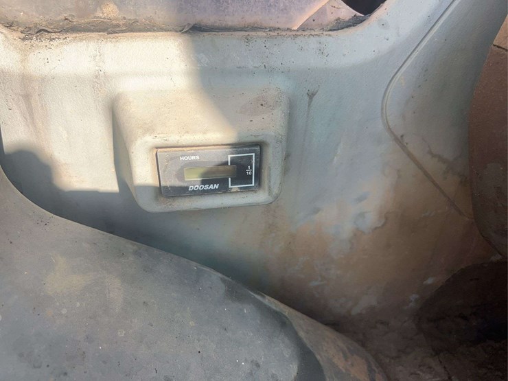 doosan-dx23slcr-5-excavator-image-24