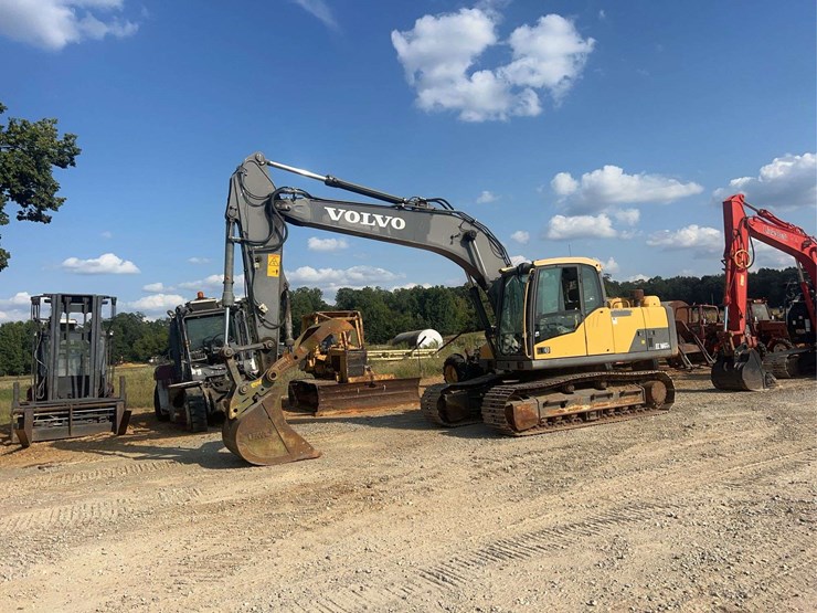 volvo-ex160d-excavator-image-1