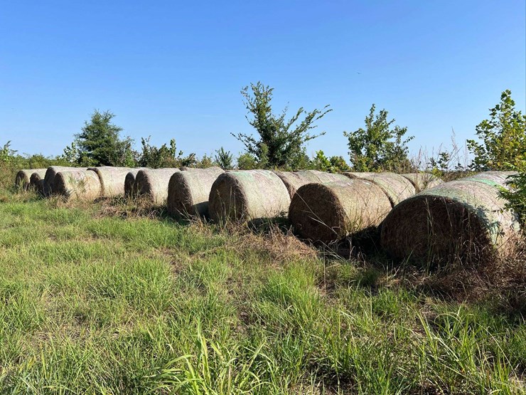 (50)-4'-x-5'-edge-wrapped-round-bales-of-hay-*offsite-image-7