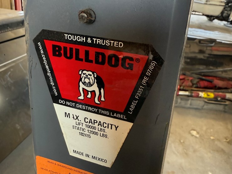 #129-•-(2)-bulldog-10,000-lb.-trailer-jacks-image-3
