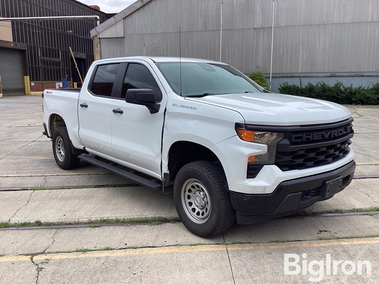 2022-chevrolet-silverado-1500-image-3