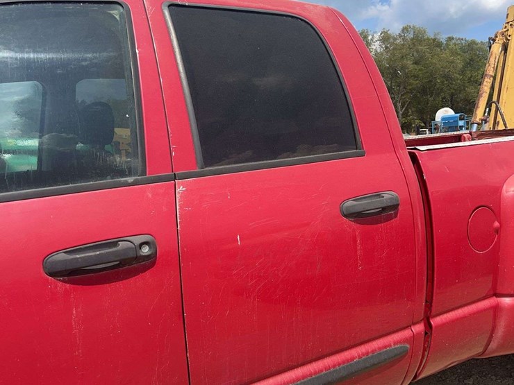 dodge-ram-3500-image-11