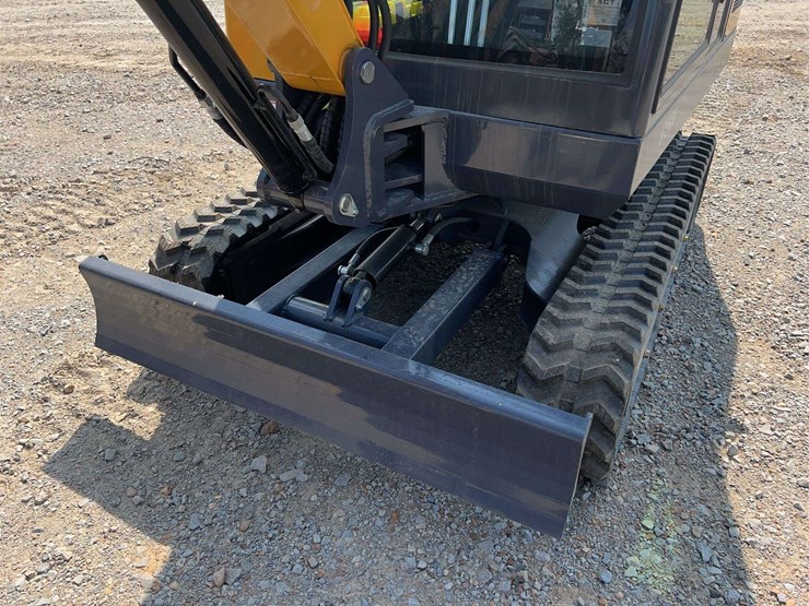 agt-my50r-mini-excavator-image-10