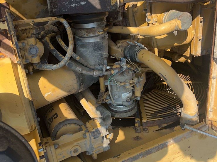 cat-d400e-t/a-dump-truck-image-32