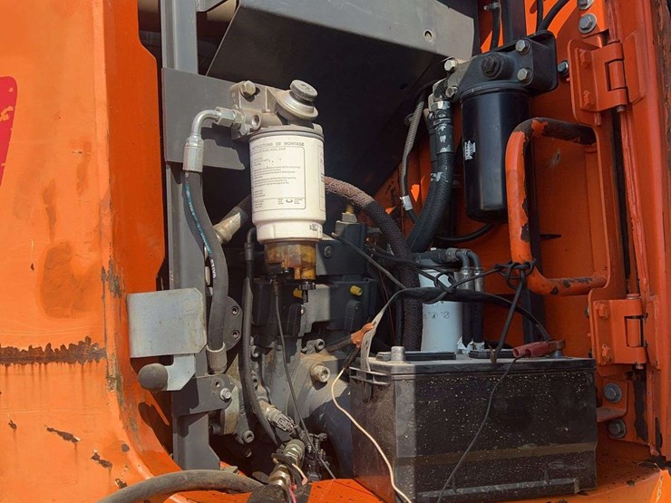 doosan-dx23slcr-5-excavator-image-26