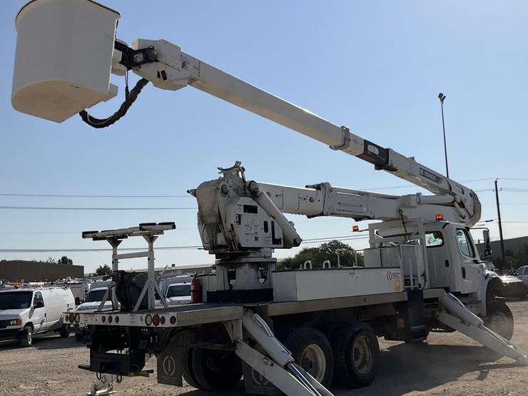 2015-freightliner-bucket-truck---terex-tm-100-boom---cummins-diesel---allison-transmission-image-3