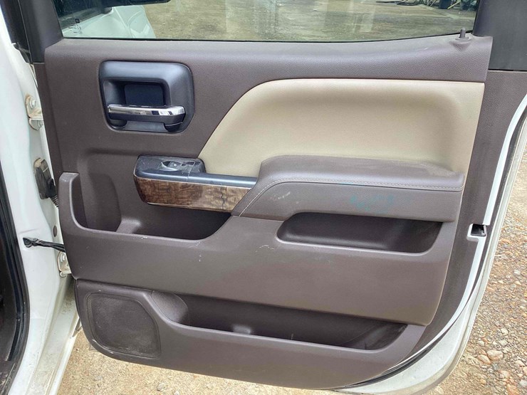 2015-chevrolet-silverado-1500-image-57