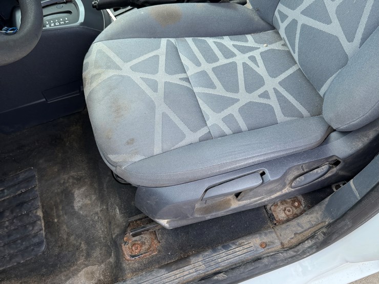 2012-utility-van-image-59