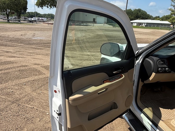 2008-chevrolet-k1500-image-36