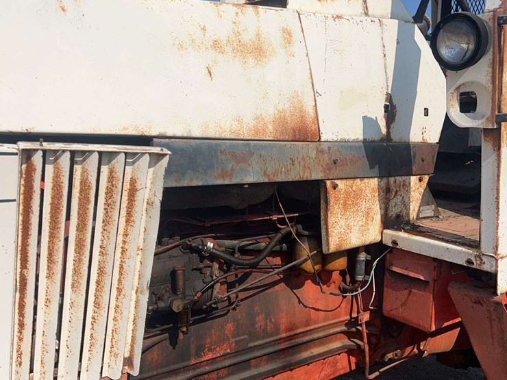 case-1175-cab-tractor-image-10
