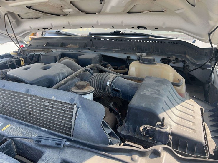 2012-ford-f250-xl-image-39
