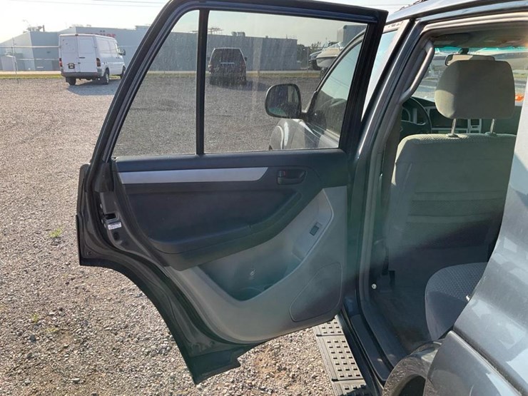 2004-toyota-4-runner-image-70