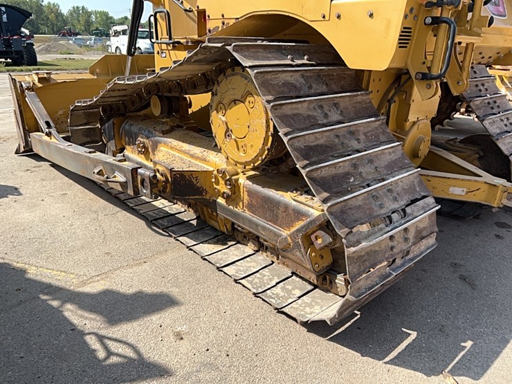 2020-caterpillar-d6-lgp-image-13