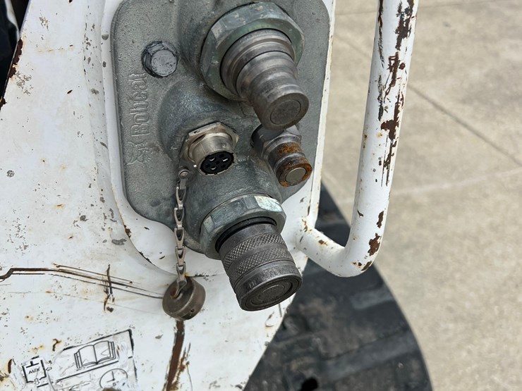 2019-bobcat-t630-image-13