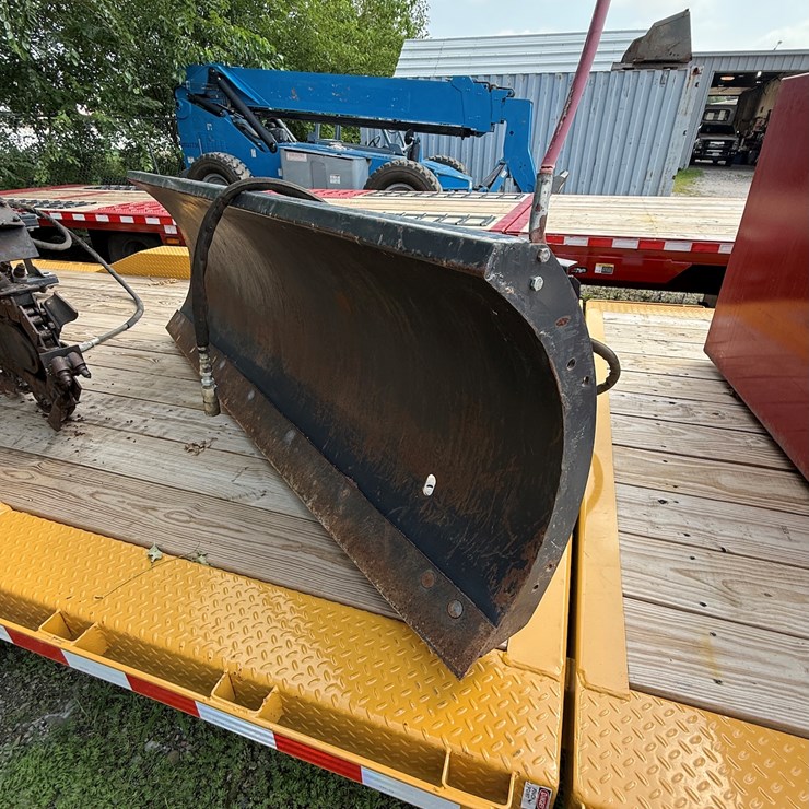 #10 • Ingersoll-Rand Bobcat 84 7 ft. Hydraulic Angle Snowblade Attachment