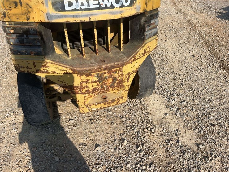 daewoo-g2ss-warehouse-forklift-image-13