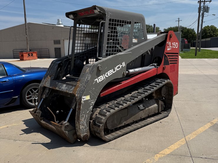 2001-takeuchi-tl150-image-3