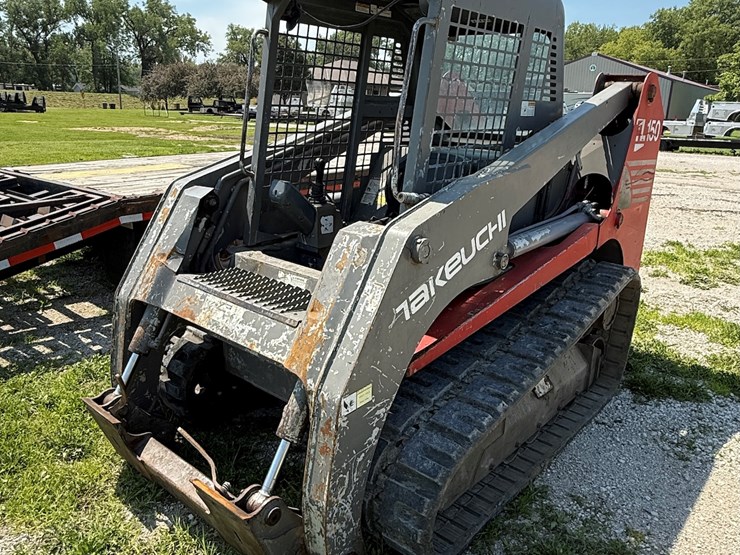 2001-takeuchi-tl150-image-18