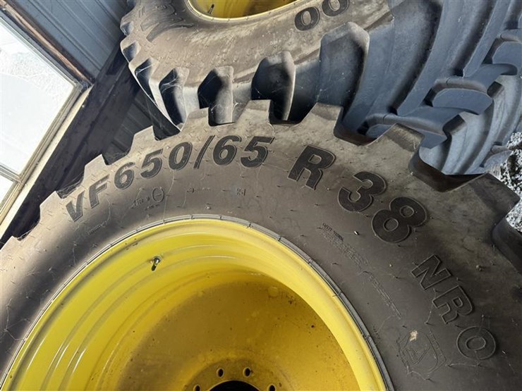 john-deere-10-image-3