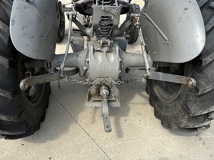 ford-tractor-image-8