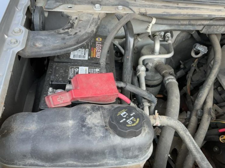 2011-chevrolet-silverado-image-66