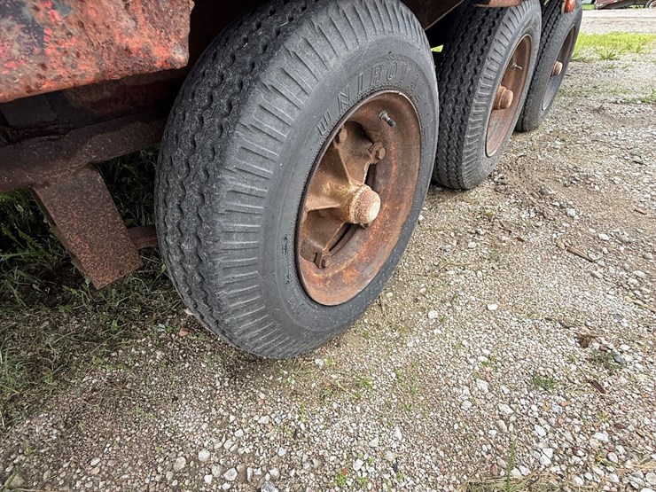 #34-•-shop-made-triple-axle-gooseneck-flatbed-trailer-image-10