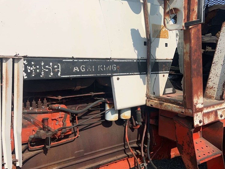 case-1175-cab-tractor-image-11