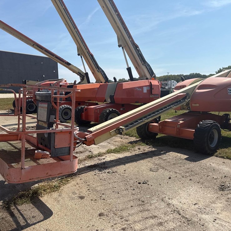 JLG 400S