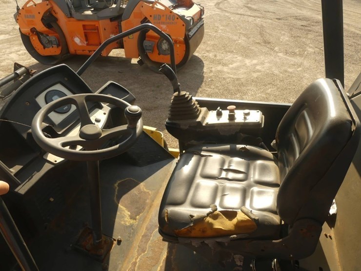 2011-bomag-bw211d-40-image-19