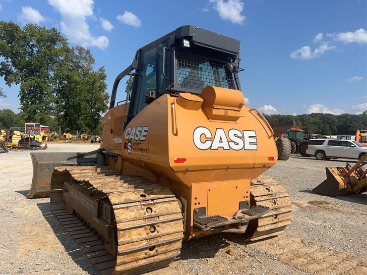 2021-case-1150m-cab-dozer-image-2