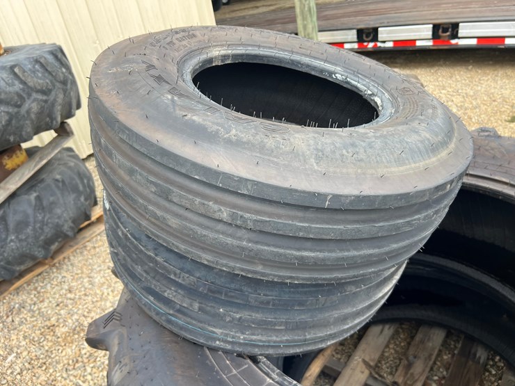 firestone-9.5l-15-4-rib-tires-(new-condition)-image-3